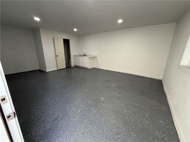 3001 Ruth St, Corpus Christi, TX 78405