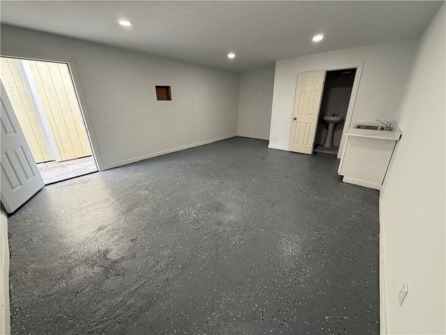 3001 Ruth St, Corpus Christi, TX 78405