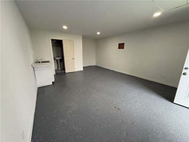 3001 Ruth St, Corpus Christi, TX 78405