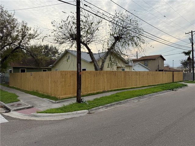 3001 Ruth St, Corpus Christi, TX 78405