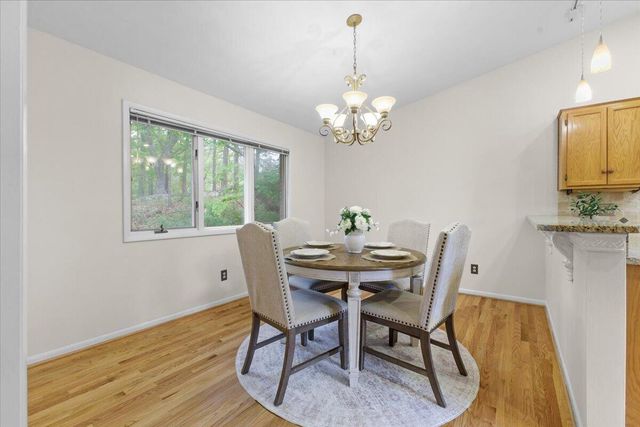 5751 Cox Hopkins RD, Roanoke, VA 24014