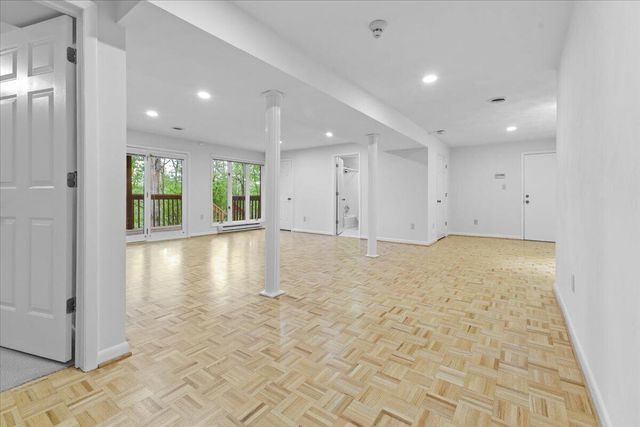 5751 Cox Hopkins RD, Roanoke, VA 24014