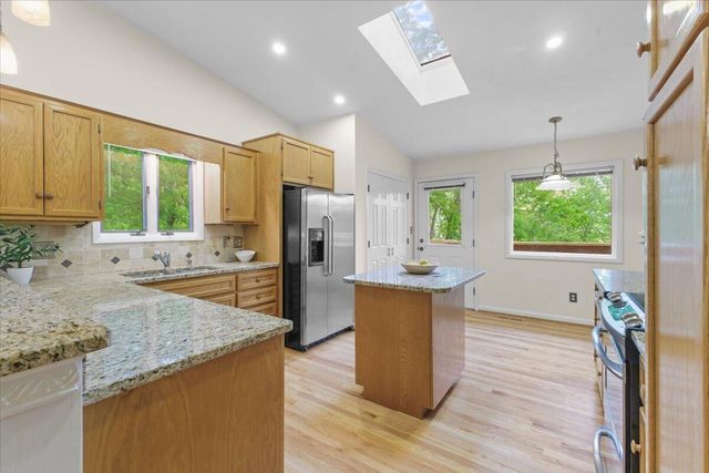 5751 Cox Hopkins RD, Roanoke, VA 24014