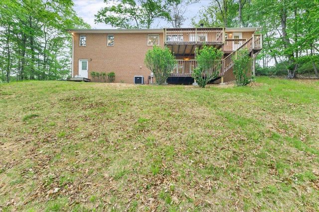 5751 Cox Hopkins RD, Roanoke, VA 24014