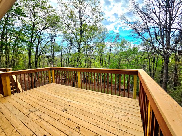 5751 Cox Hopkins RD, Roanoke, VA 24014