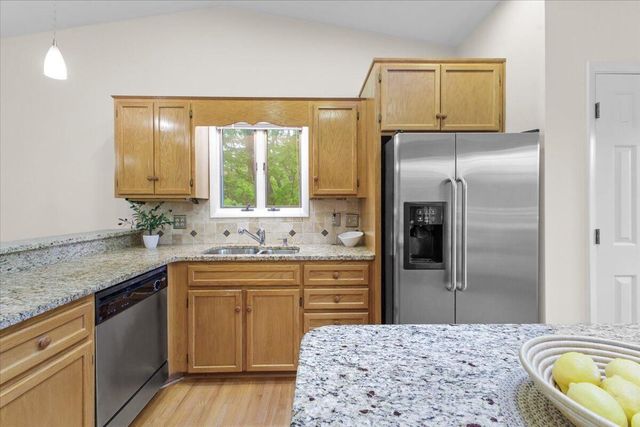 5751 Cox Hopkins RD, Roanoke, VA 24014