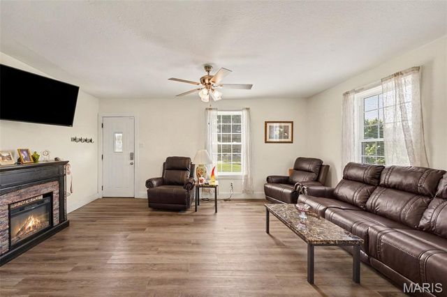 6271 Cedar Hill Road, Cedar Hill, MO 63016