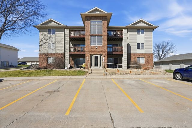 3050 Wilson Avenue SW 3, Cedar Rapids, IA 52404