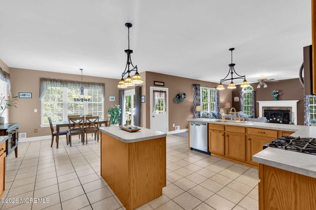 31 Conor Road, Jackson, NJ 08527