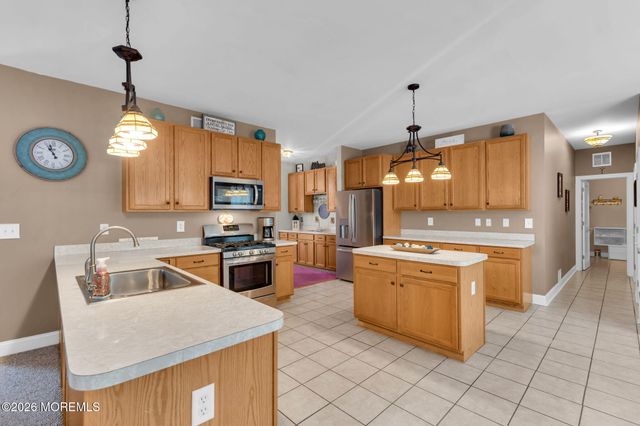 31 Conor Road, Jackson, NJ 08527