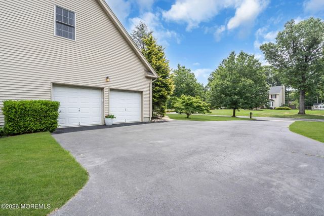 31 Conor Road, Jackson, NJ 08527
