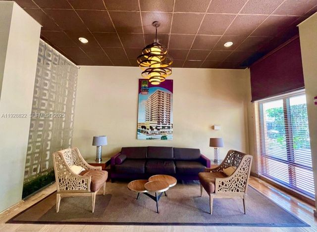 1800 Collins Ave 7C, Miami Beach, FL 33139