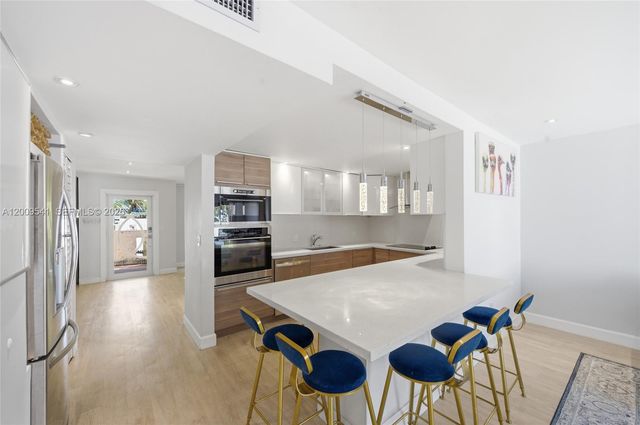 3819 NE 170th St B-1, North Miami Beach, FL 33160