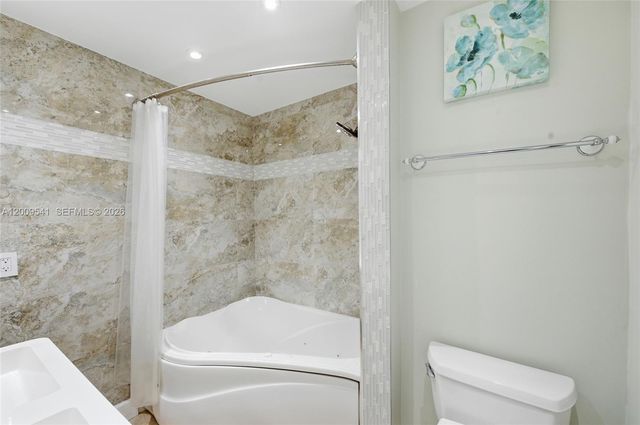 3819 NE 170th St B-1, North Miami Beach, FL 33160