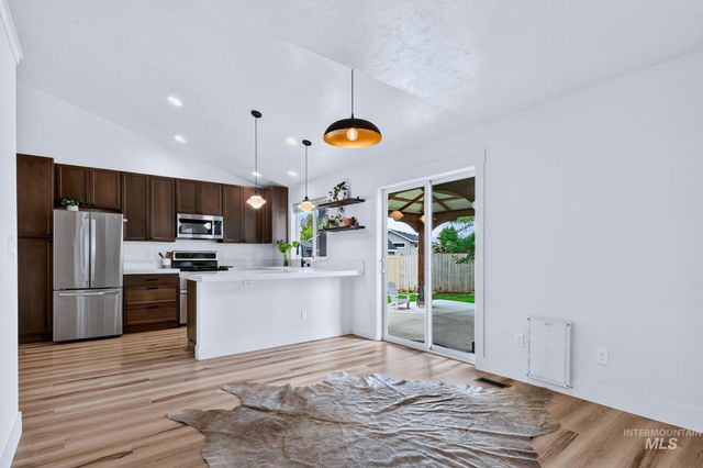1582 Fairway St, Middleton, ID 83644
