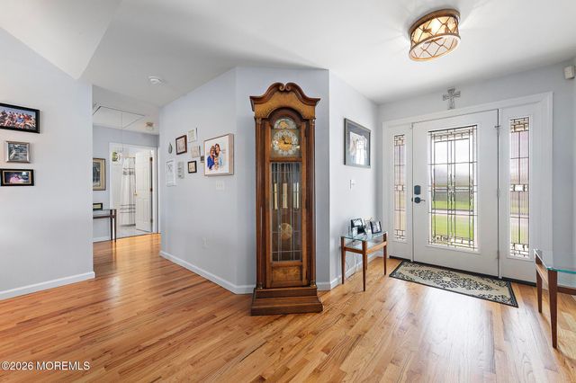 1 Jackson Court, Monmouth Beach, NJ 07750