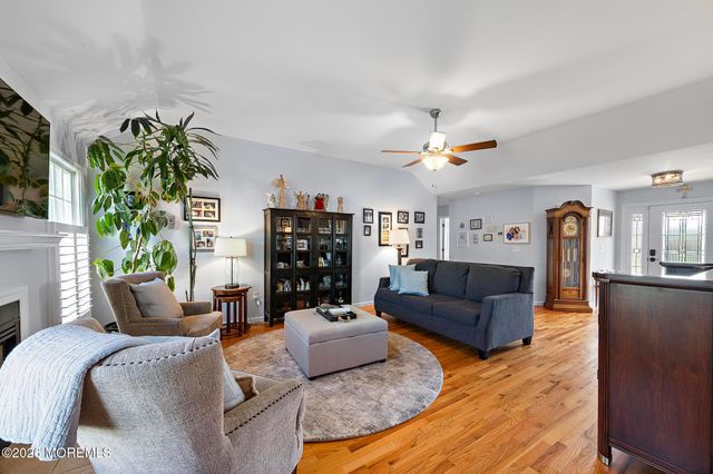 1 Jackson Court, Monmouth Beach, NJ 07750