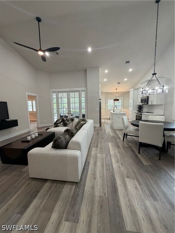 27181 Kindlewood LN, Bonita Springs, FL 34134