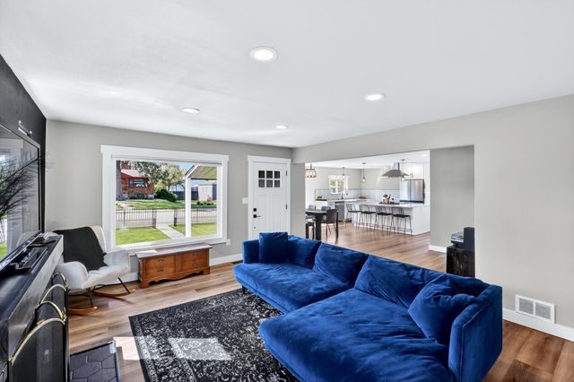 2940 W Broad Ave, Spokane, WA 99205