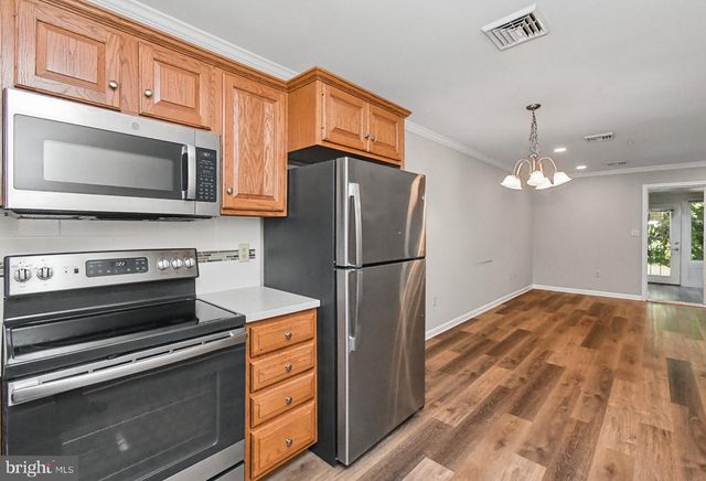 2461 E HIGH ST, Pottstown, PA 19464