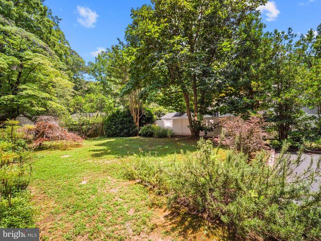 5882 CALVERT BLVD, St Leonard, MD 20685