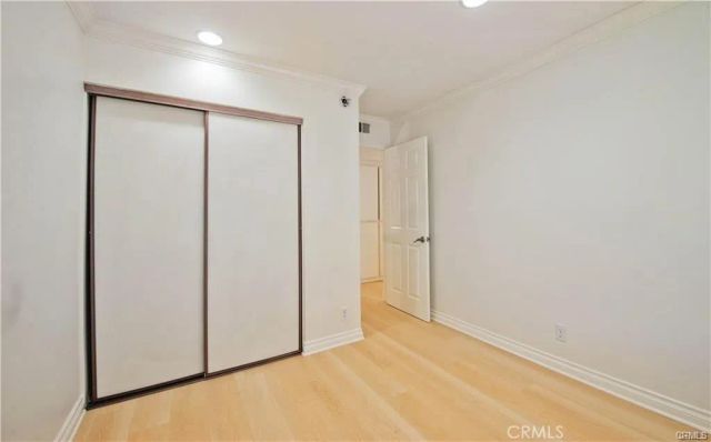 5711 Owensmouth Avenue 117, Woodland Hills, CA 91367