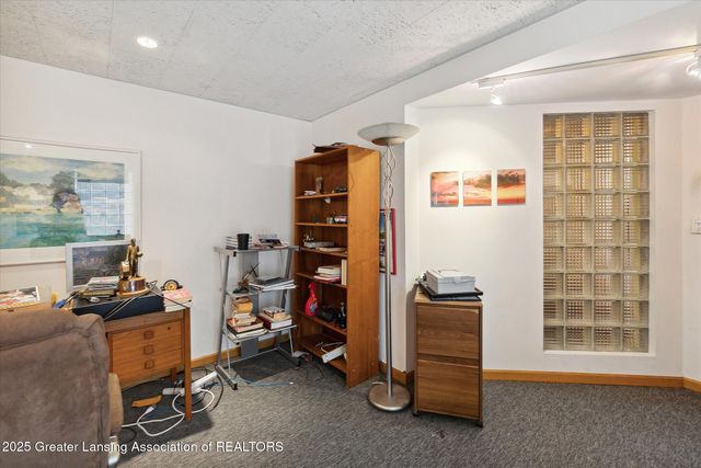 415 W Grand River Avenue, East Lansing, MI 48823