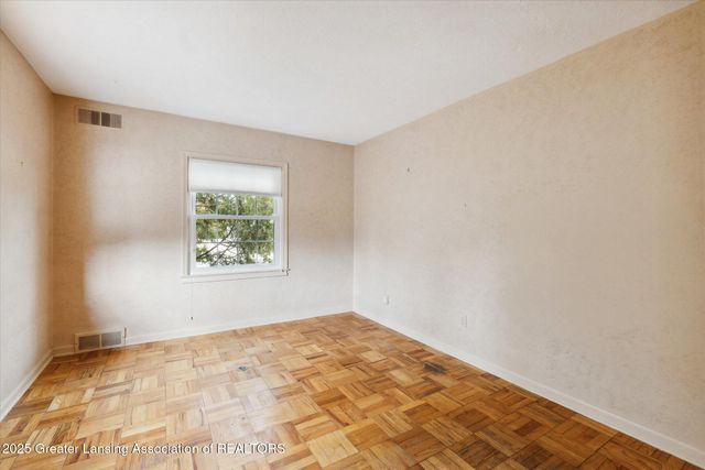 415 W Grand River Avenue, East Lansing, MI 48823