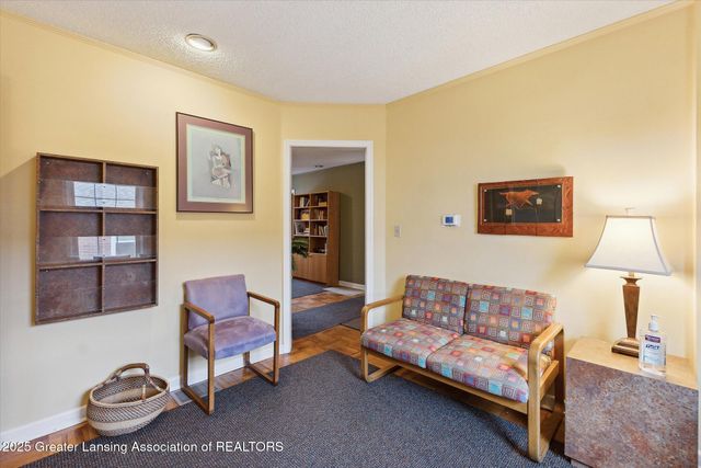 415 W Grand River Avenue, East Lansing, MI 48823