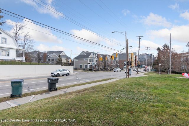 415 W Grand River Avenue, East Lansing, MI 48823