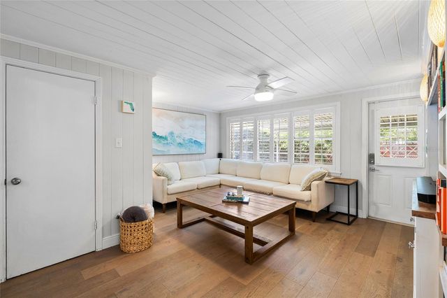 4303 S CAMERON AVENUE, Tampa, FL 33611