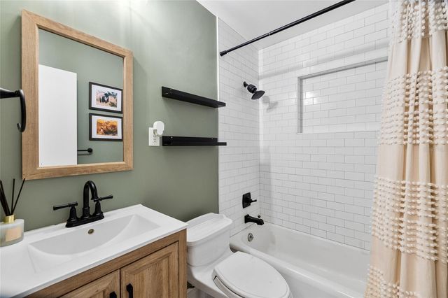 4303 S CAMERON AVENUE, Tampa, FL 33611