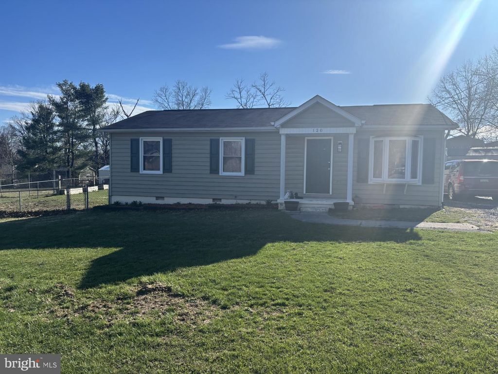 120 HARDING LN, Inwood, WV 25428