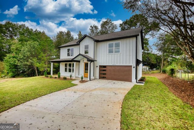 155 Skyland Drive E, Locust Grove, GA 30248