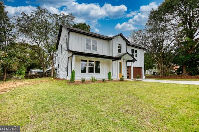 155 Skyland Drive E, Locust Grove, GA 30248