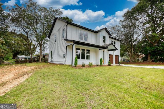 155 Skyland Drive E, Locust Grove, GA 30248