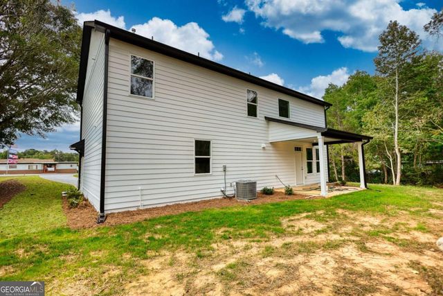 155 Skyland Drive E, Locust Grove, GA 30248