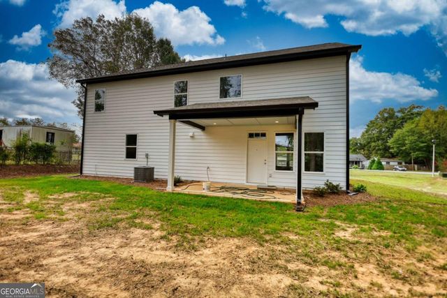 155 Skyland Drive E, Locust Grove, GA 30248