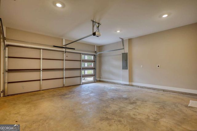 155 Skyland Drive E, Locust Grove, GA 30248