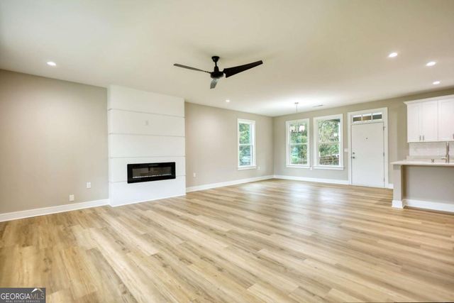 155 Skyland Drive E, Locust Grove, GA 30248