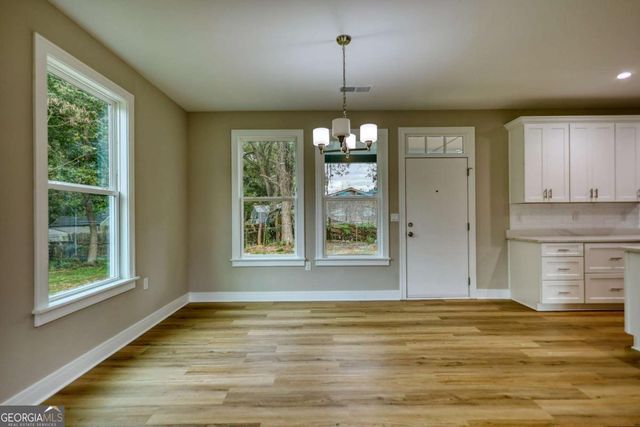 155 Skyland Drive E, Locust Grove, GA 30248