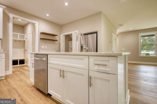 155 Skyland Drive E, Locust Grove, GA 30248