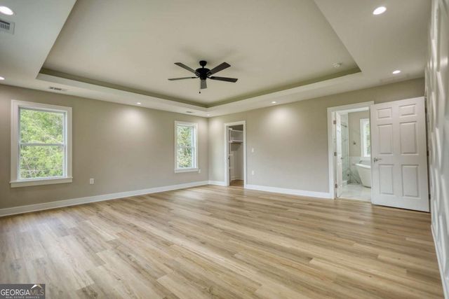 155 Skyland Drive E, Locust Grove, GA 30248