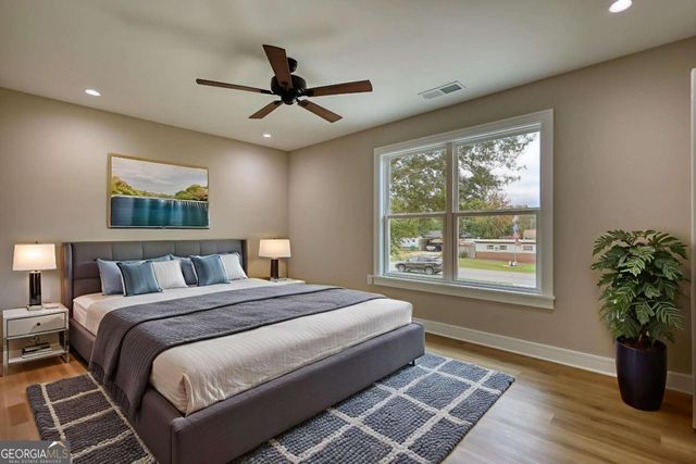 155 Skyland Drive E, Locust Grove, GA 30248