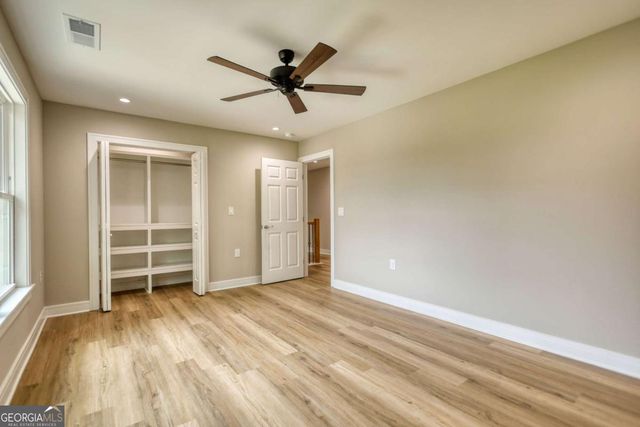155 Skyland Drive E, Locust Grove, GA 30248