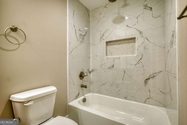 155 Skyland Drive E, Locust Grove, GA 30248