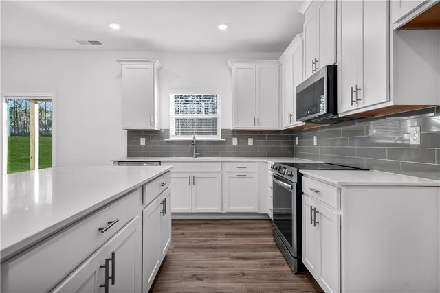 421 Panther Creek Lane, Jackson, GA 30233