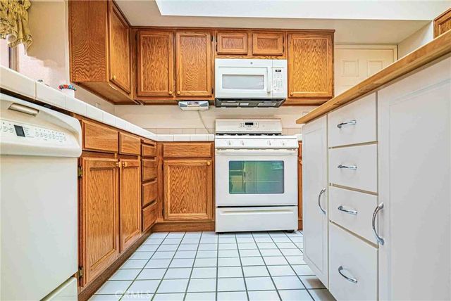 29386 Lake Forest, Sun City, CA 92586
