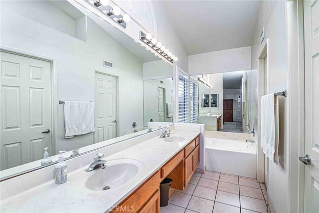 29386 Lake Forest, Sun City, CA 92586