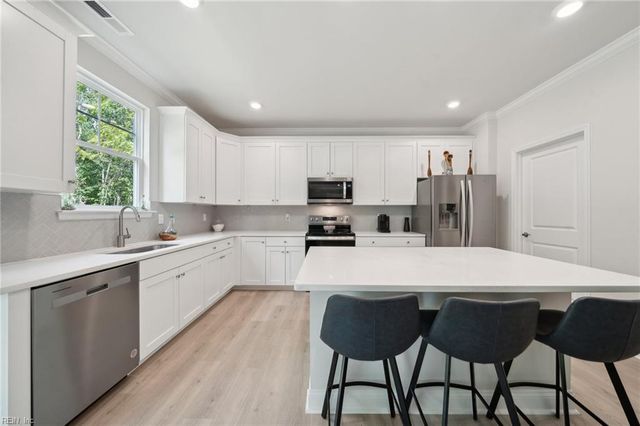 110 Gallop WAY, Yorktown, VA 23690